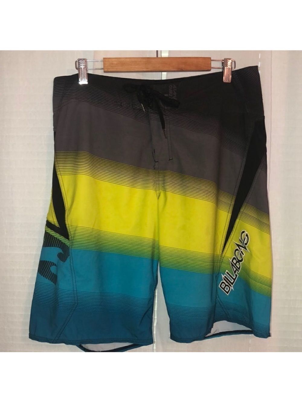 Billabong L ZeroGravityPlatinum Stretch Board Shorts Blue Yellow Gray